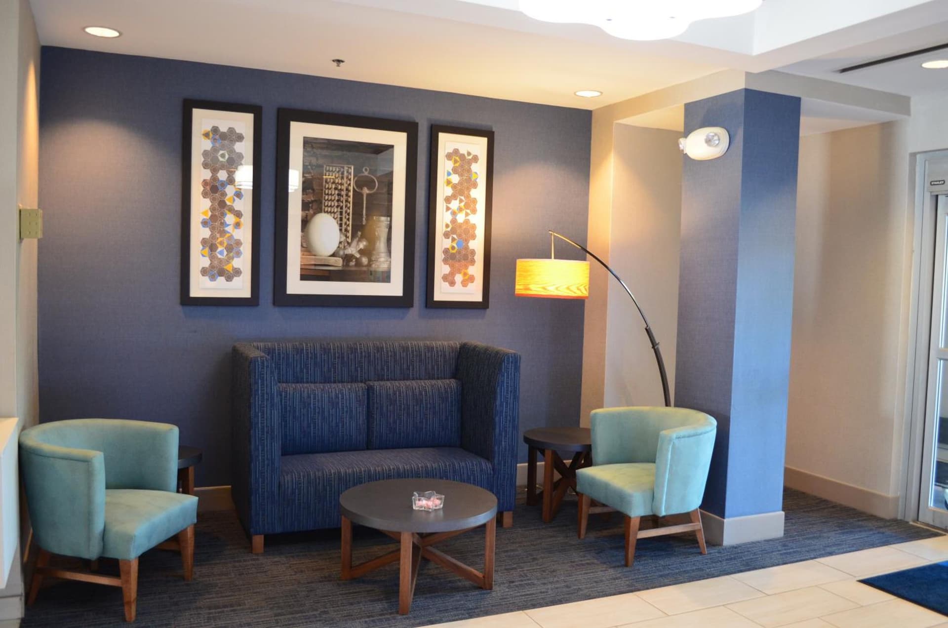 Holiday Inn Express Hotel & Suites Anniston/Oxford by IHG property views in Oxford, AL — gallery photo 3