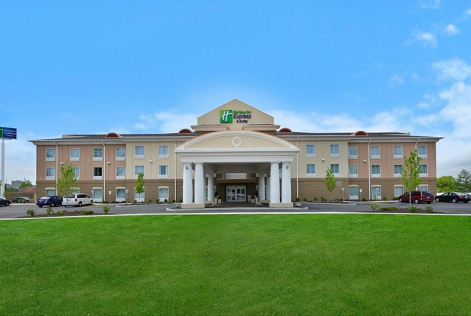 Holiday Inn Express & Suites Utica by IHG featured exterior or lobby in Utica, NY — similar hotel