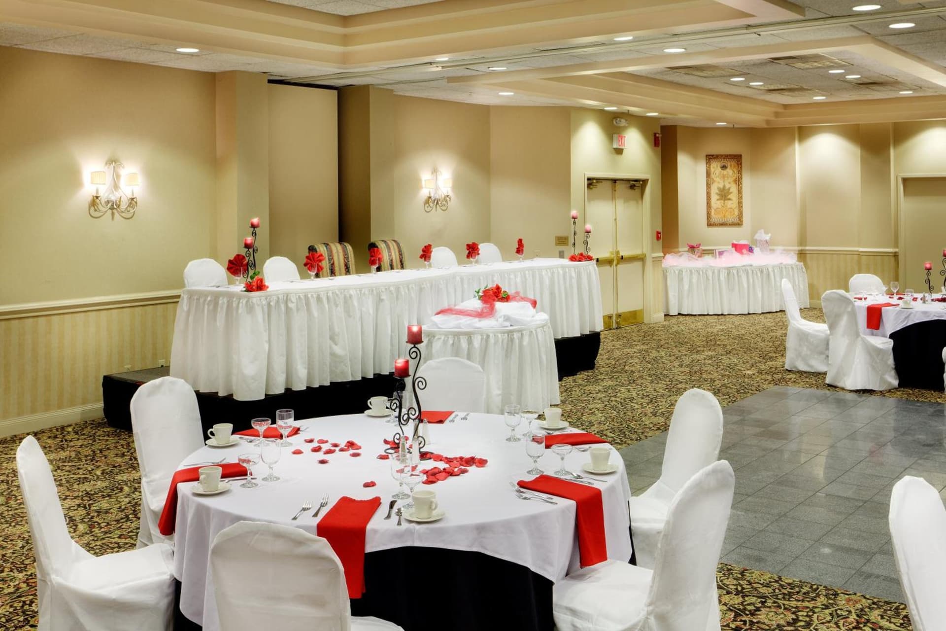 Burrstone Inn, an Ascend Collection Hotel gallery photo in Utica, NY — image 4
