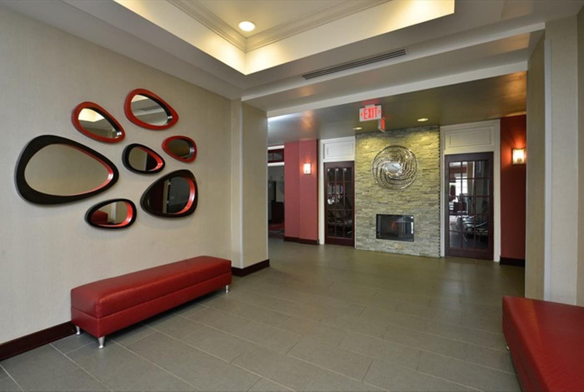 Holiday Inn Express & Suites Utica by IHG gallery photo in Utica, NY — image 19
