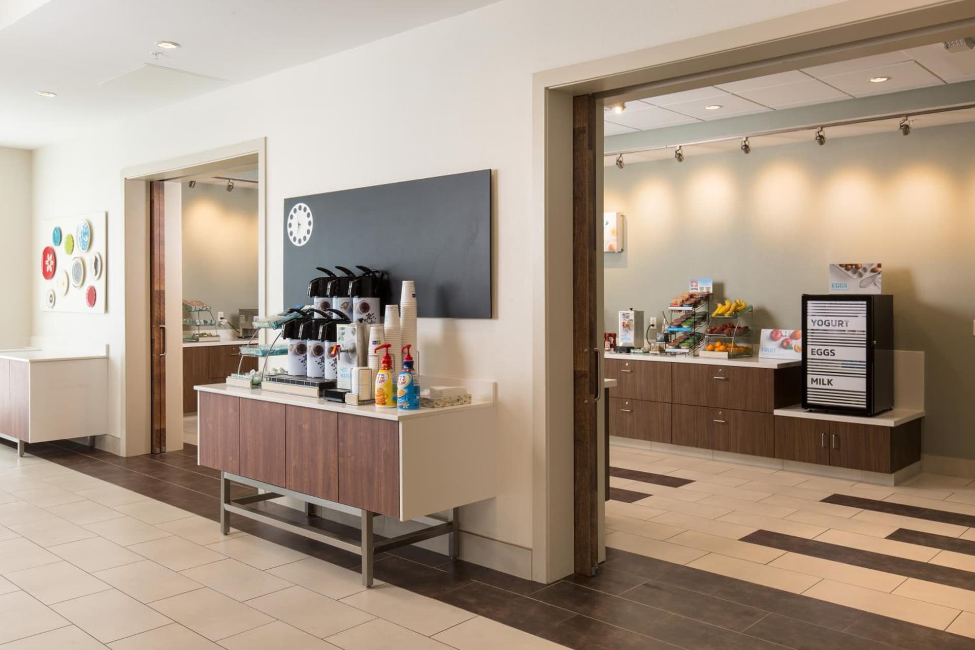 Holiday Inn Express Visalia Sequoia Gateway Area by IHG gallery photo in Visalia, CA — image 5