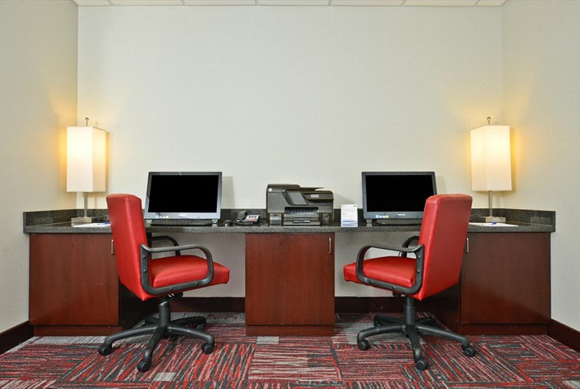 Holiday Inn Express & Suites Utica by IHG gallery photo in Utica, NY — image 20