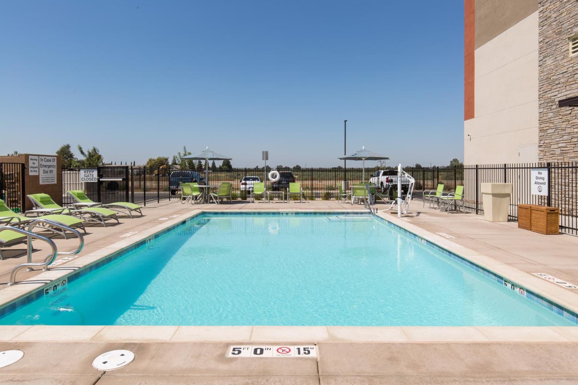 Holiday Inn Express Visalia Sequoia Gateway Area by IHG gallery photo in Visalia, CA — image 17