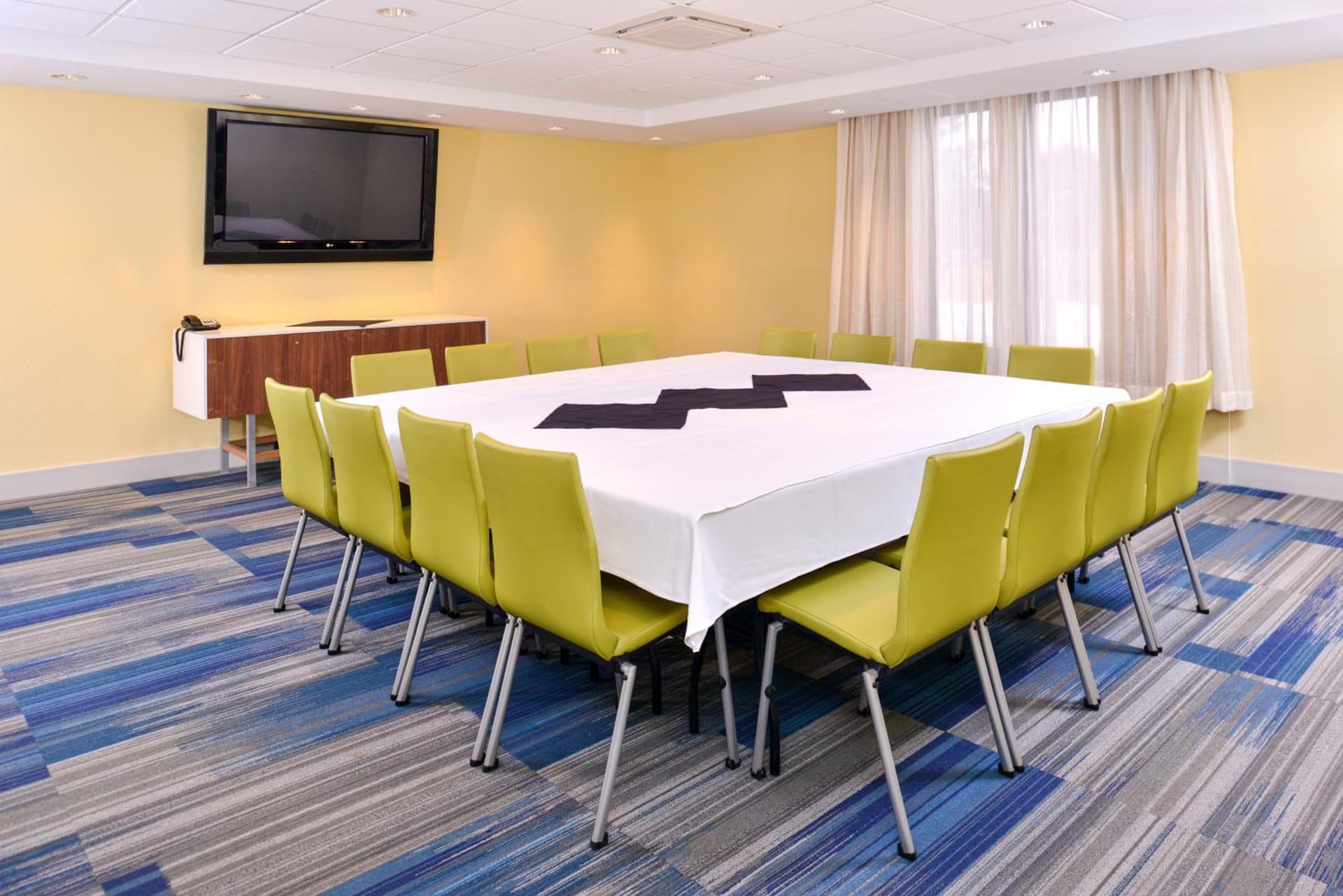 Holiday Inn Express Rochester - University Area by IHG gallery photo in Rochester, NY — image 48