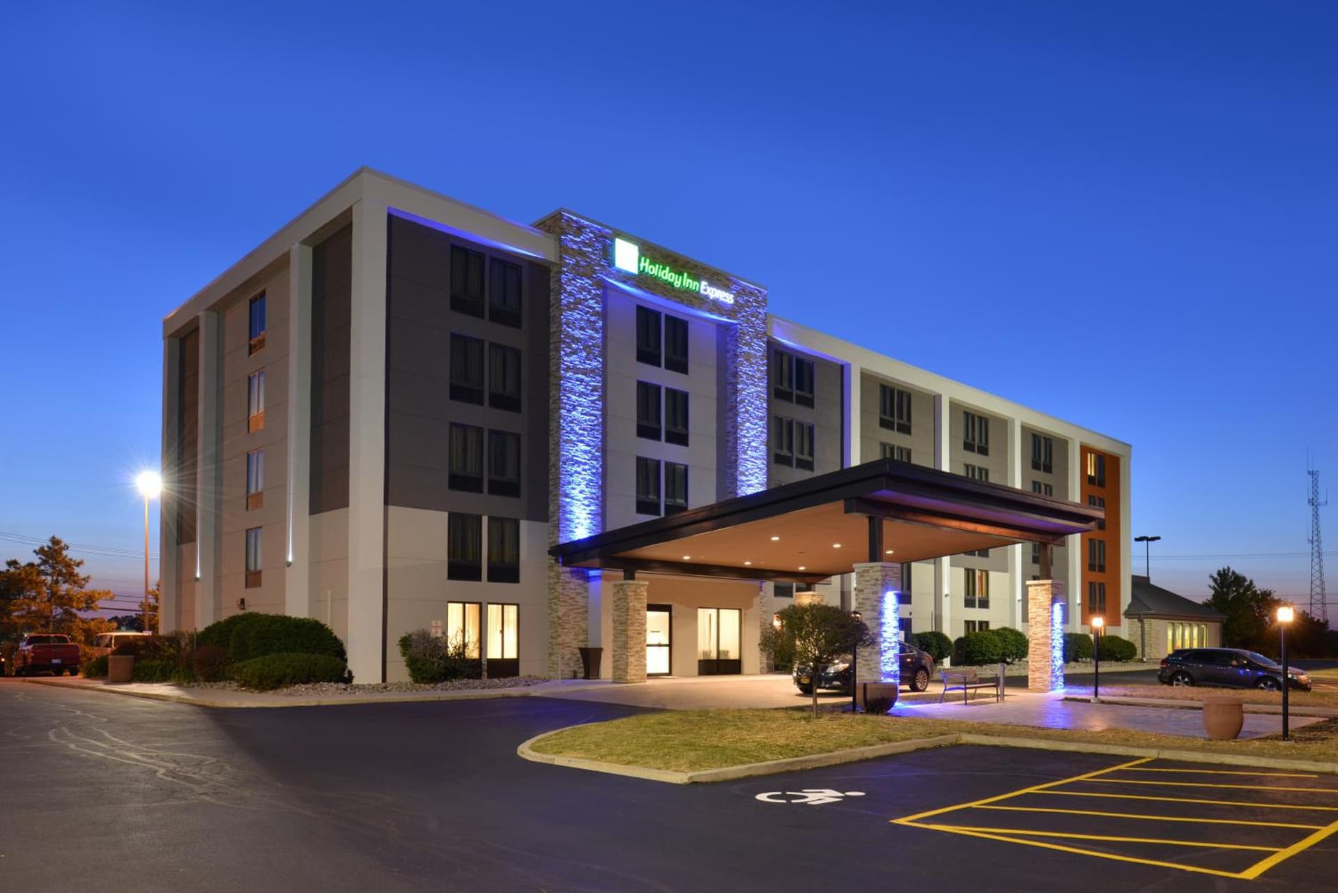 Holiday Inn Express Rochester - University Area by IHG featured exterior or lobby in Rochester, NY — similar hotel