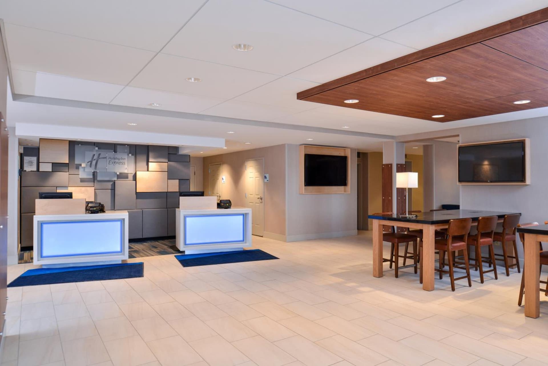 Holiday Inn Express Rochester - University Area by IHG gallery photo in Rochester, NY — image 38