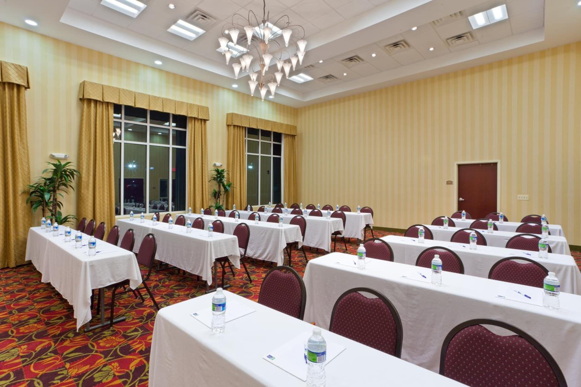 Holiday Inn Express Woodstock-Shenandoah Valley by IHG gallery photo in Woodstock, VA — image 15