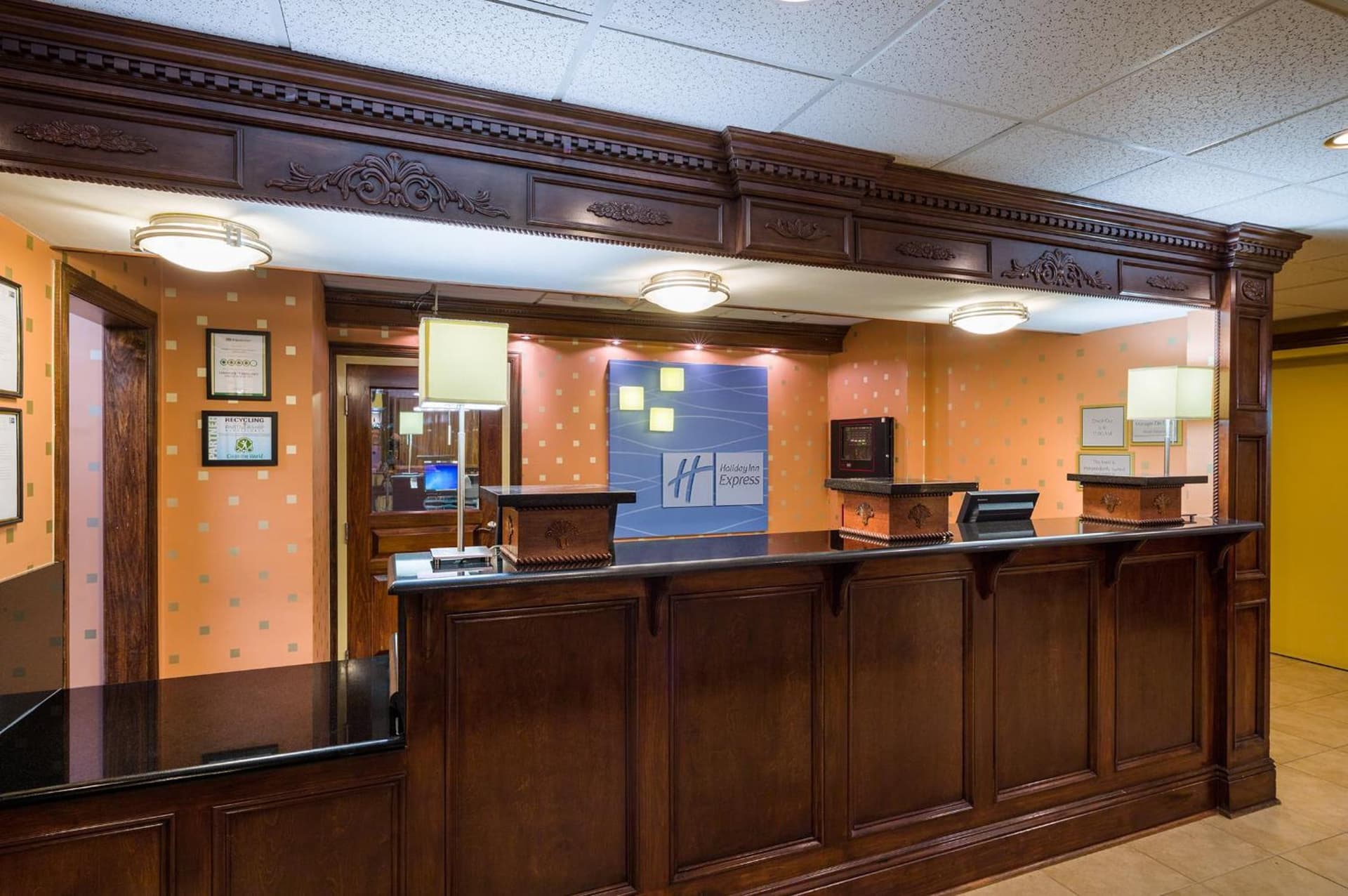 Holiday Inn Express Washington DC East- Andrews AFB by IHG interior in Camp Springs, MD — gallery photo 2