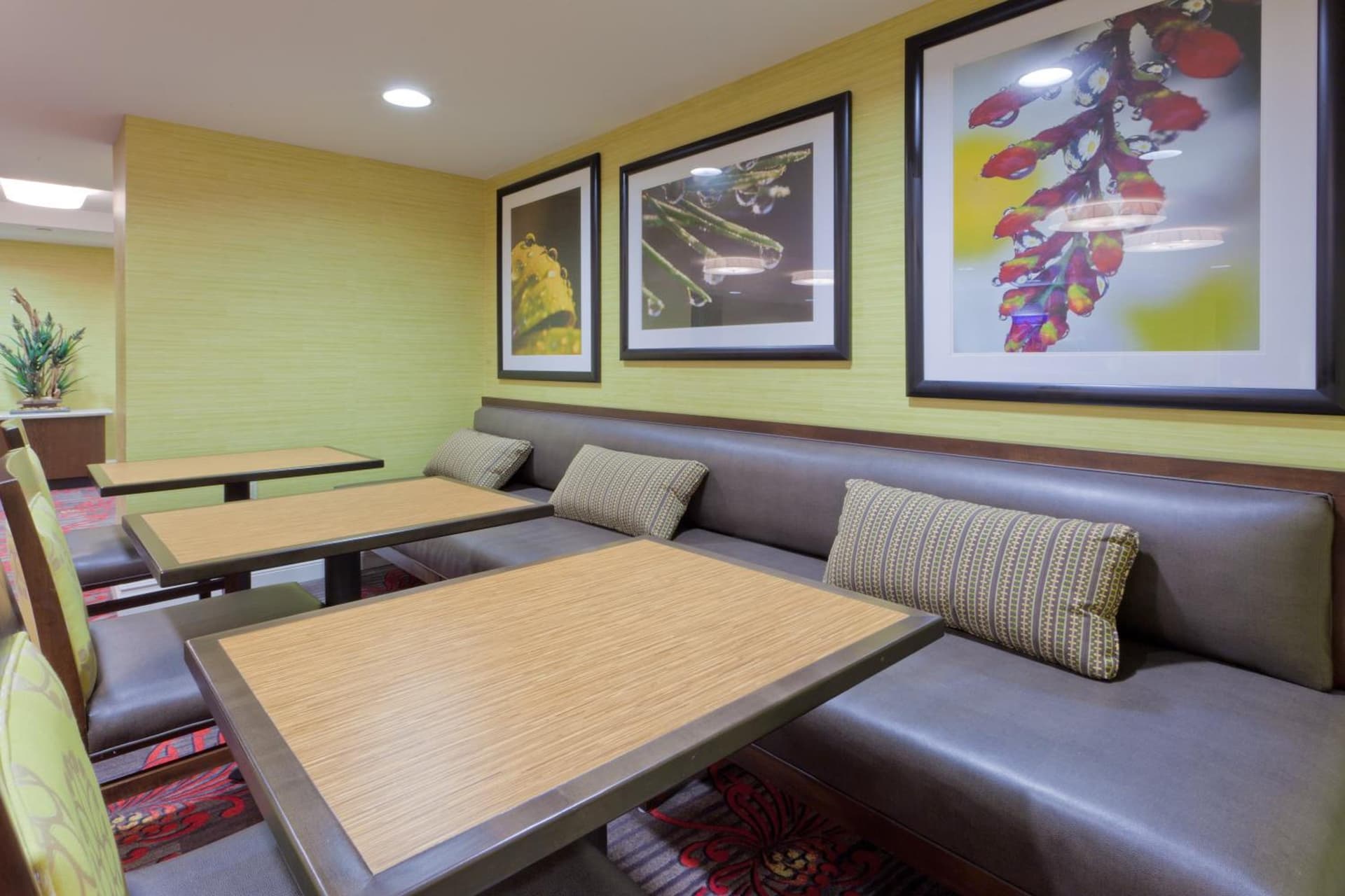 Holiday Inn Express - Neptune by IHG gallery photo in Neptune City, NJ — image 36
