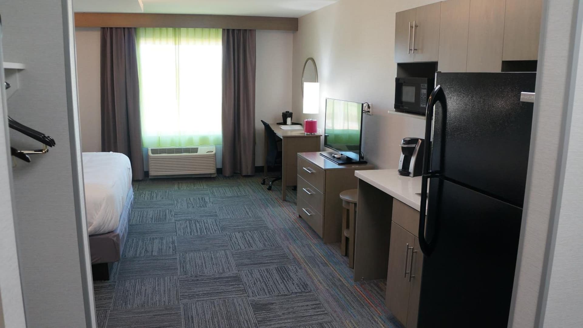 Holiday Inn Express & Suites Shippensburg by IHG gallery photo in Shippensburg, PA — image 42