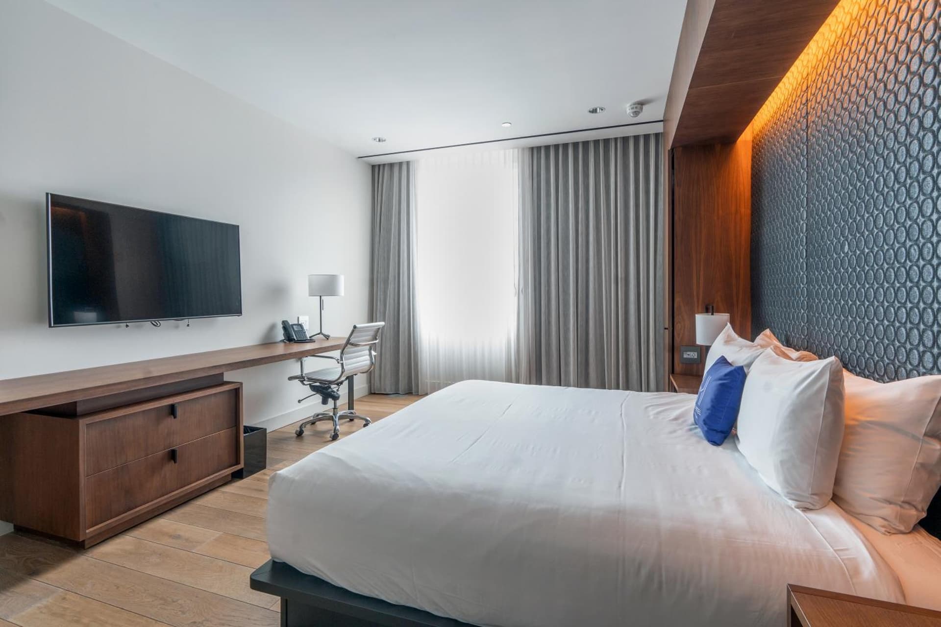 The Hotel at Midtown gallery photo in Chicago, IL — image 52