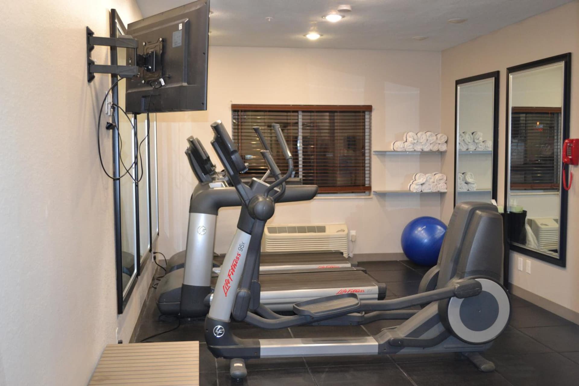 Country Inn & Suites by Radisson, Fairview Heights, IL gallery photo in Fairview Heights, IL — image 34
