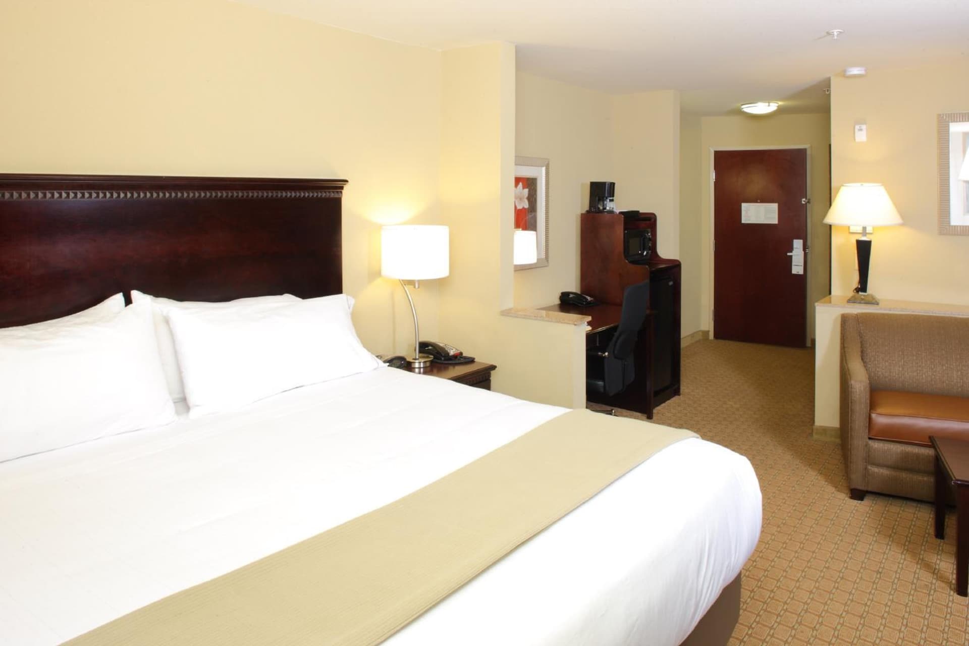 Comfort Suites Mobile-South Alabama University Area gallery photo in Mobile, AL — image 8