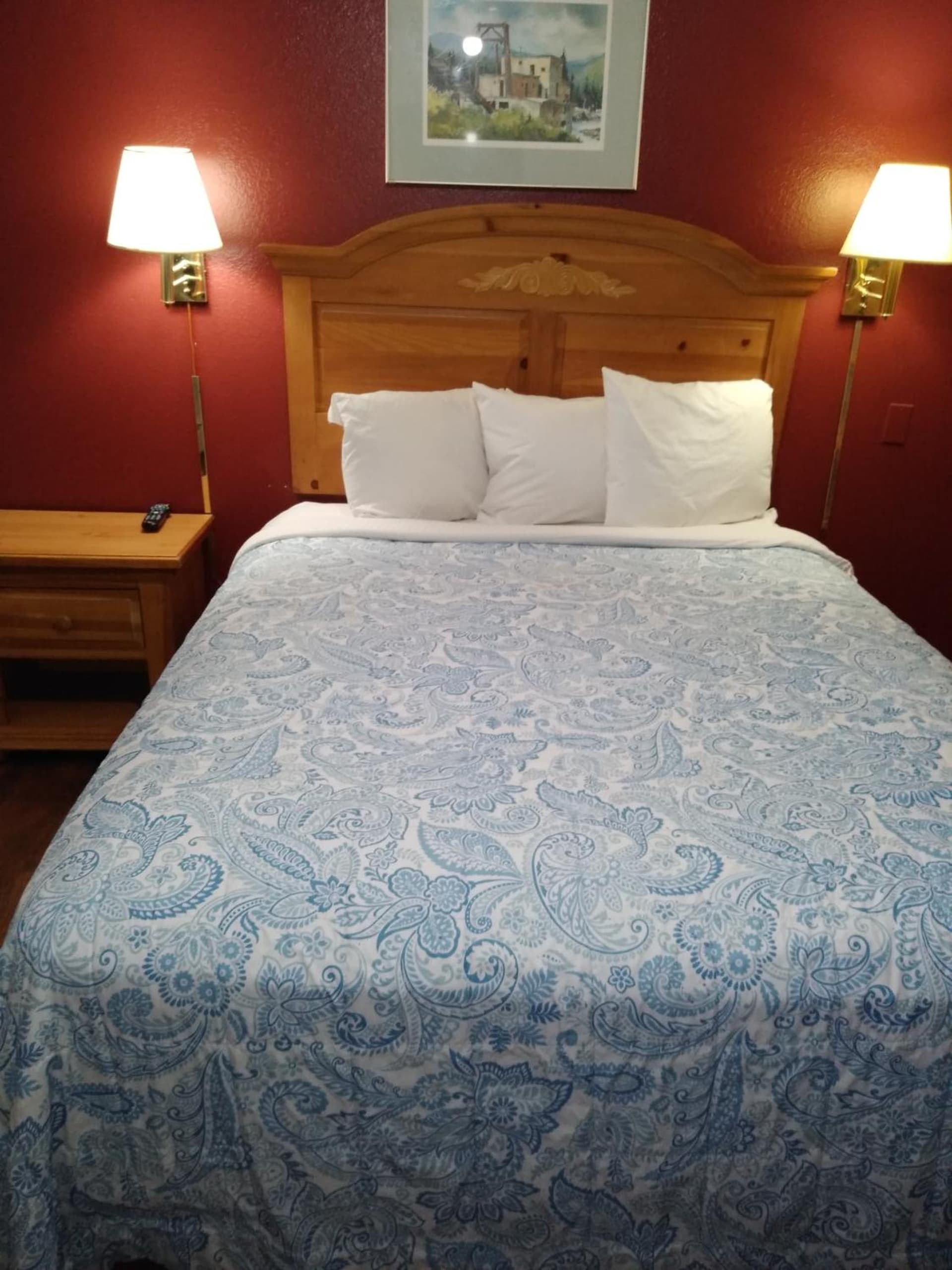 Econo Inn interior in Anchorage, AK — gallery photo 2