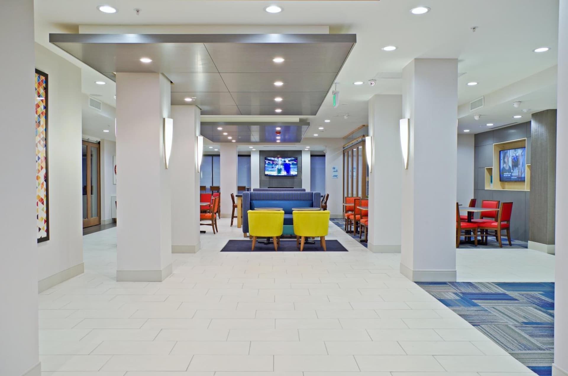 Holiday Inn Express & Suites - Phoenix North - Scottsdale by IHG gallery photo in Phoenix, AZ — image 36