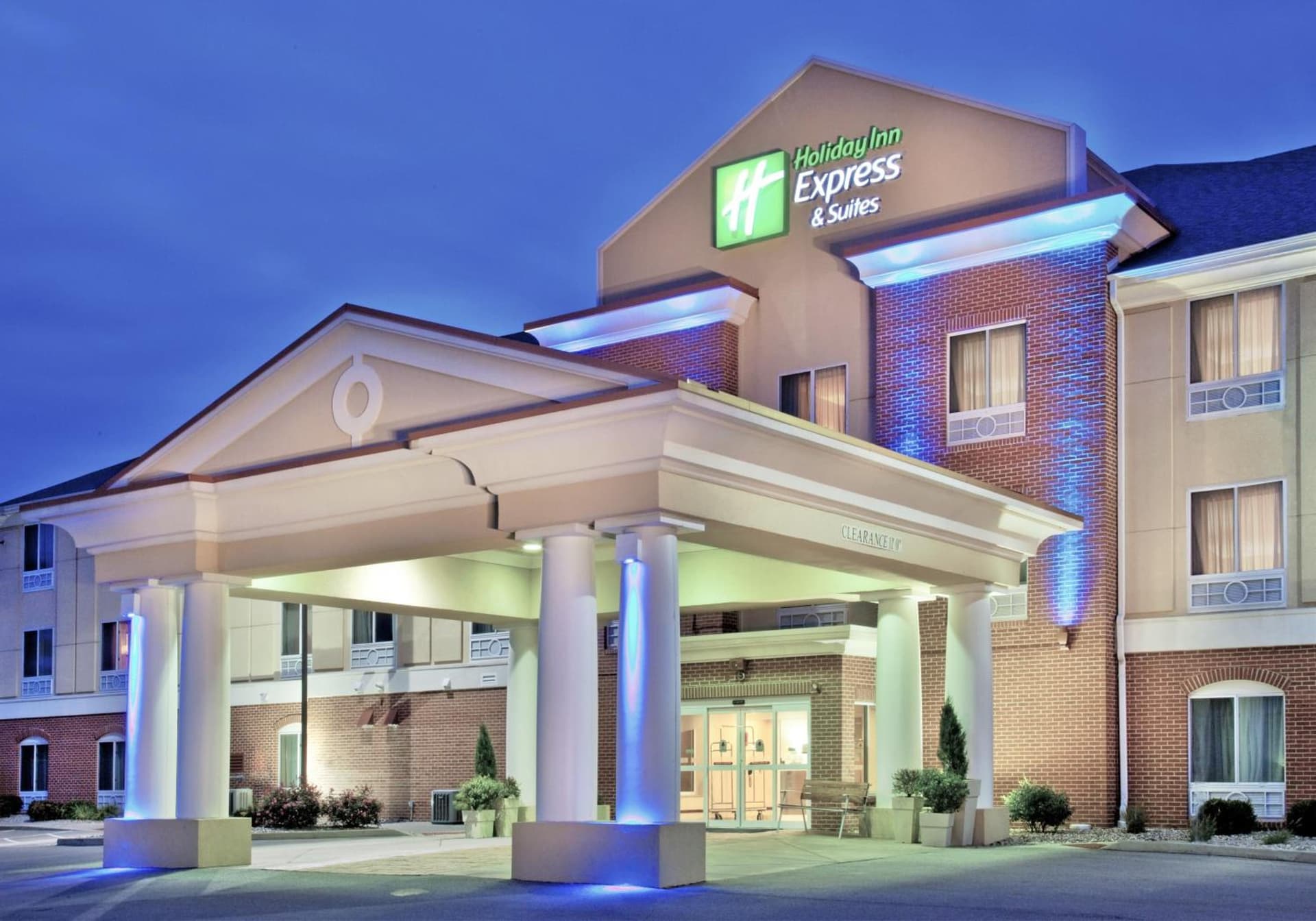 Holiday Inn Express Hotel & Suites Urbana-Champaign-U of I Area by IHG featured exterior or lobby in Champaign, IL — similar hotel
