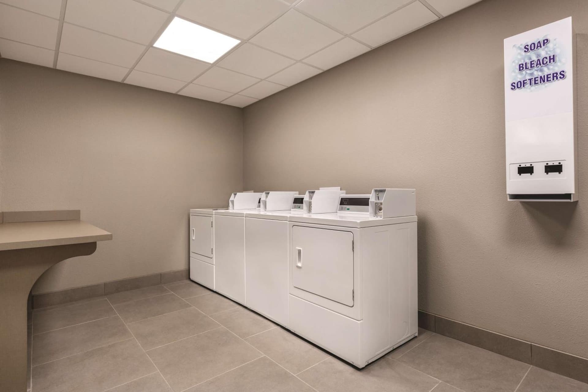 Country Inn & Suites by Radisson, Lubbock Southwest, TX gallery photo in Lubbock, TX — image 23
