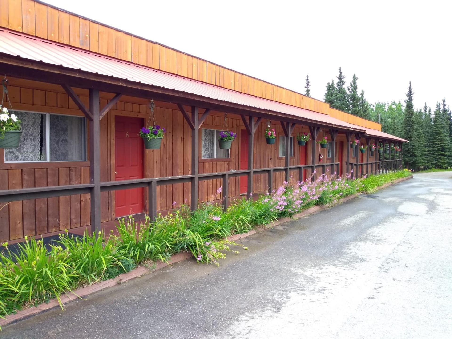 White Moose Lodge featured exterior or lobby in Healy, AK — similar hotel