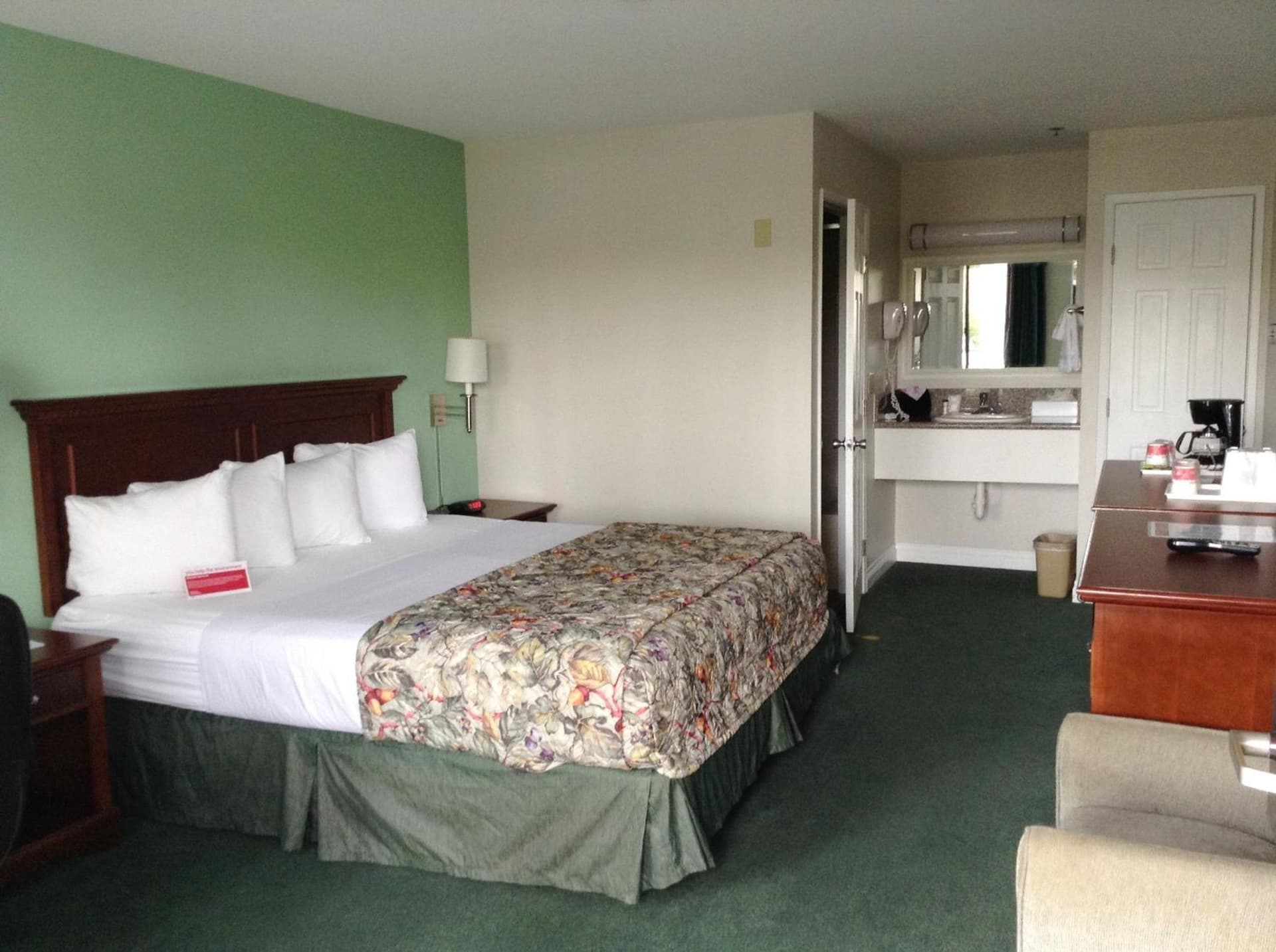 Ramada by Wyndham Oceanside gallery photo in Oceanside, CA — image 27