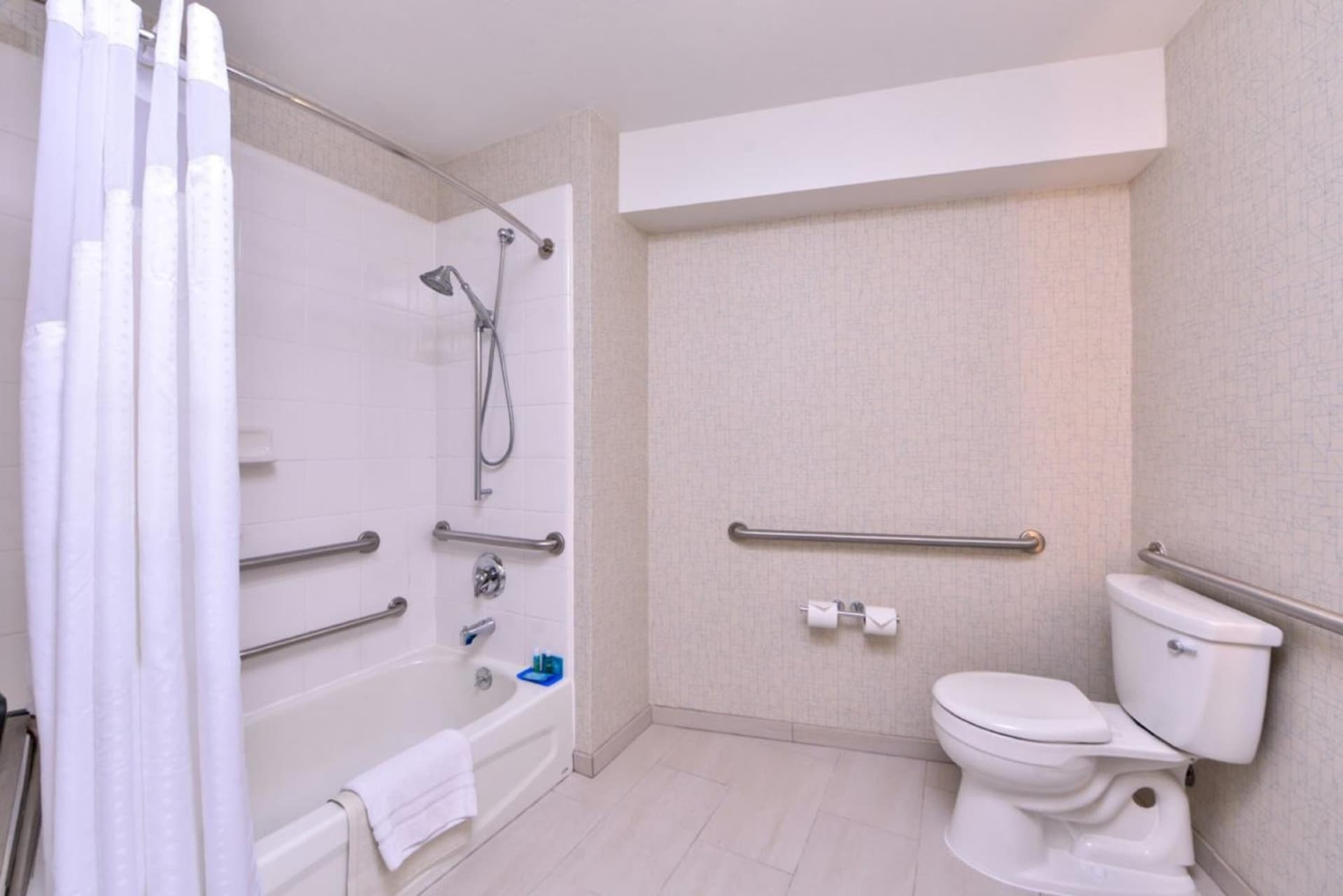 Holiday Inn Express Walnut Creek by IHG gallery photo in Walnut Creek, CA — image 26