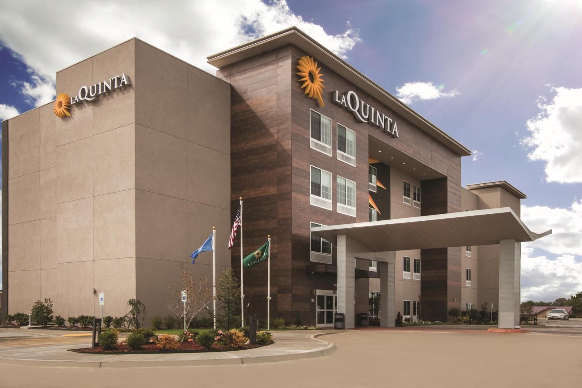 La Quinta Inn & Suites by Wyndham Lewisville gallery photo in Lewisville, TX — image 46