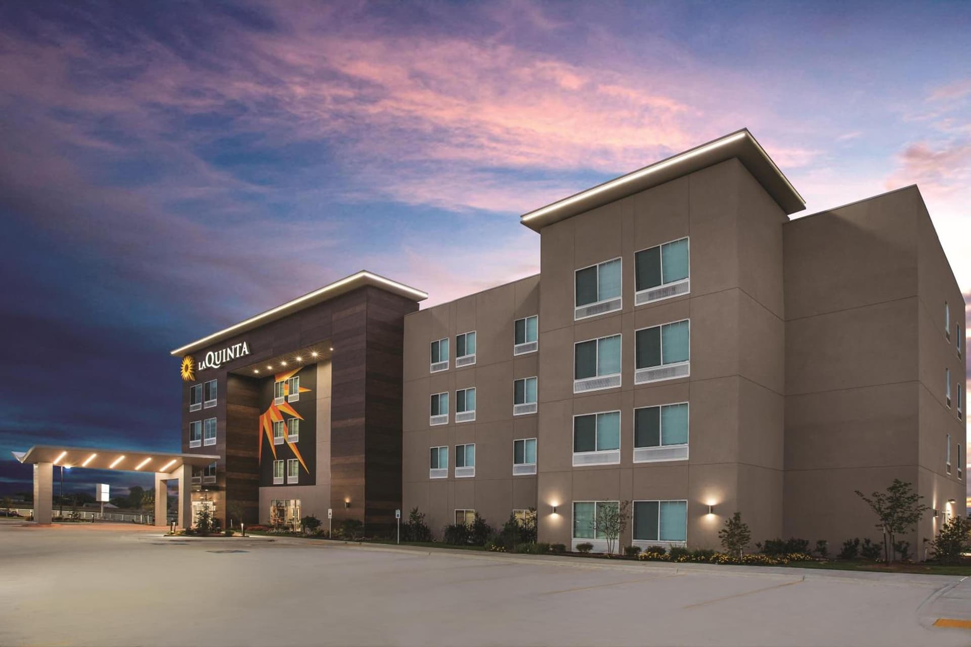 La Quinta Inn & Suites by Wyndham Lewisville exterior or lobby in Lewisville, TX — main listing photo