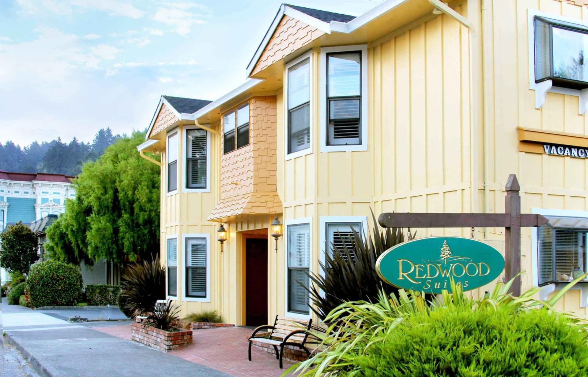 Redwood Suites featured exterior or lobby in Ferndale, CA — similar hotel