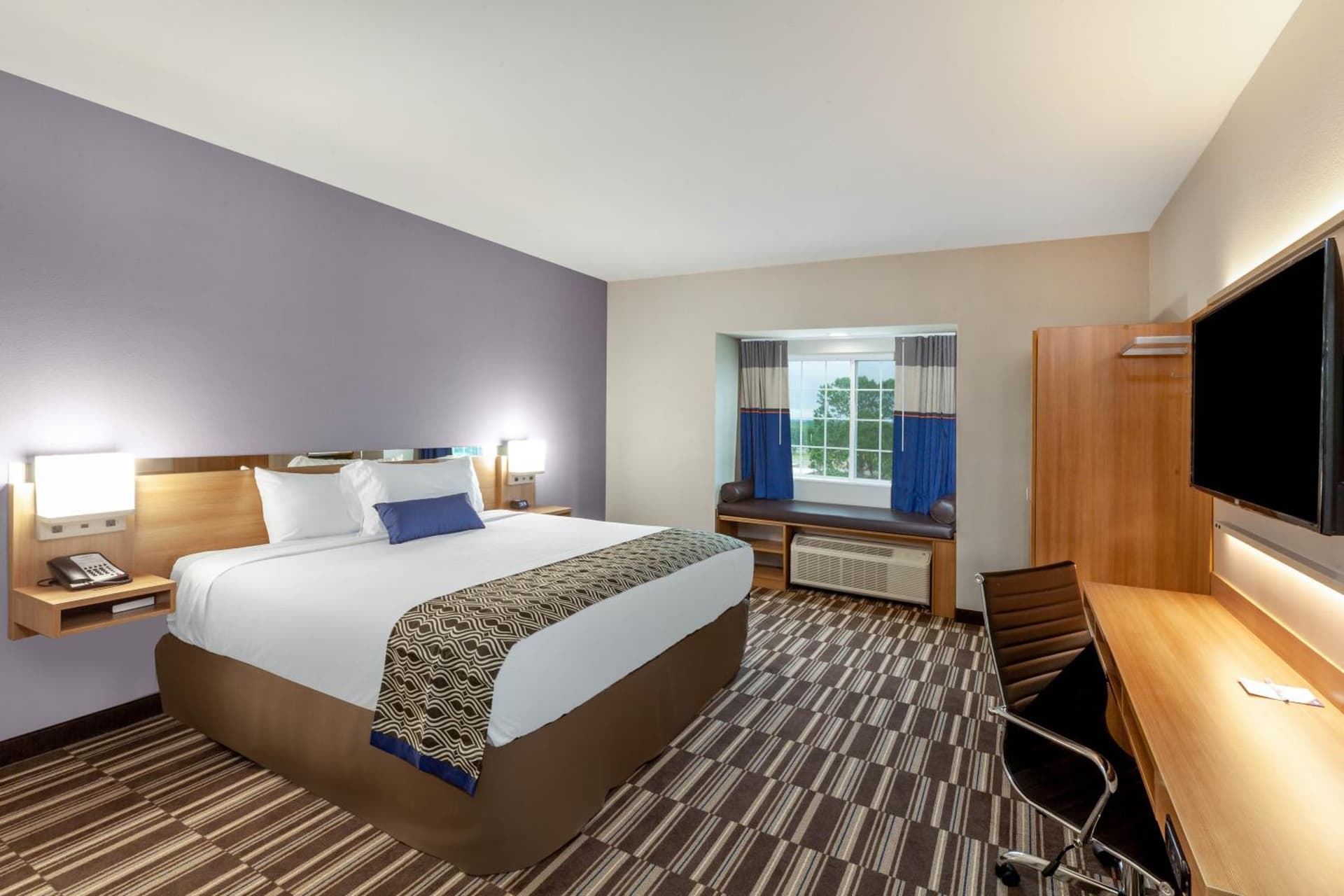 Microtel Inn & Suites by Wyndham College Station interior in College Station, TX — gallery photo 2