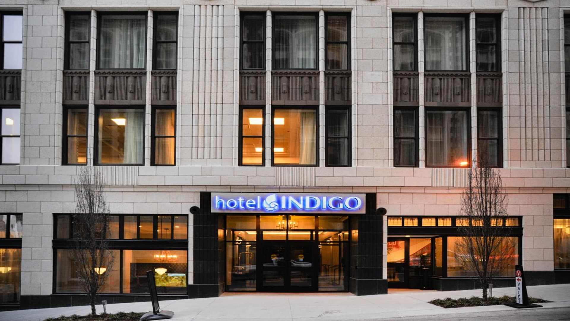 Hotel Indigo - Kansas City Downtown by IHG property views in Kansas City, MO — gallery photo 3