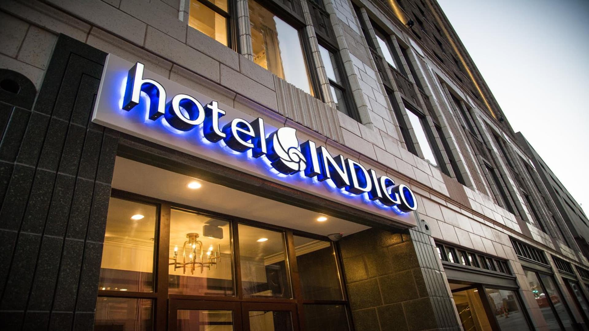 Hotel Indigo - Kansas City Downtown by IHG property views in Kansas City, MO — gallery photo 3