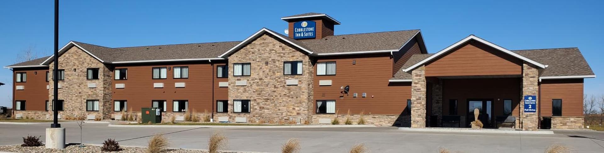 Cobblestone Inn & Suites Maryville featured exterior or lobby in Maryville, MO — similar hotel