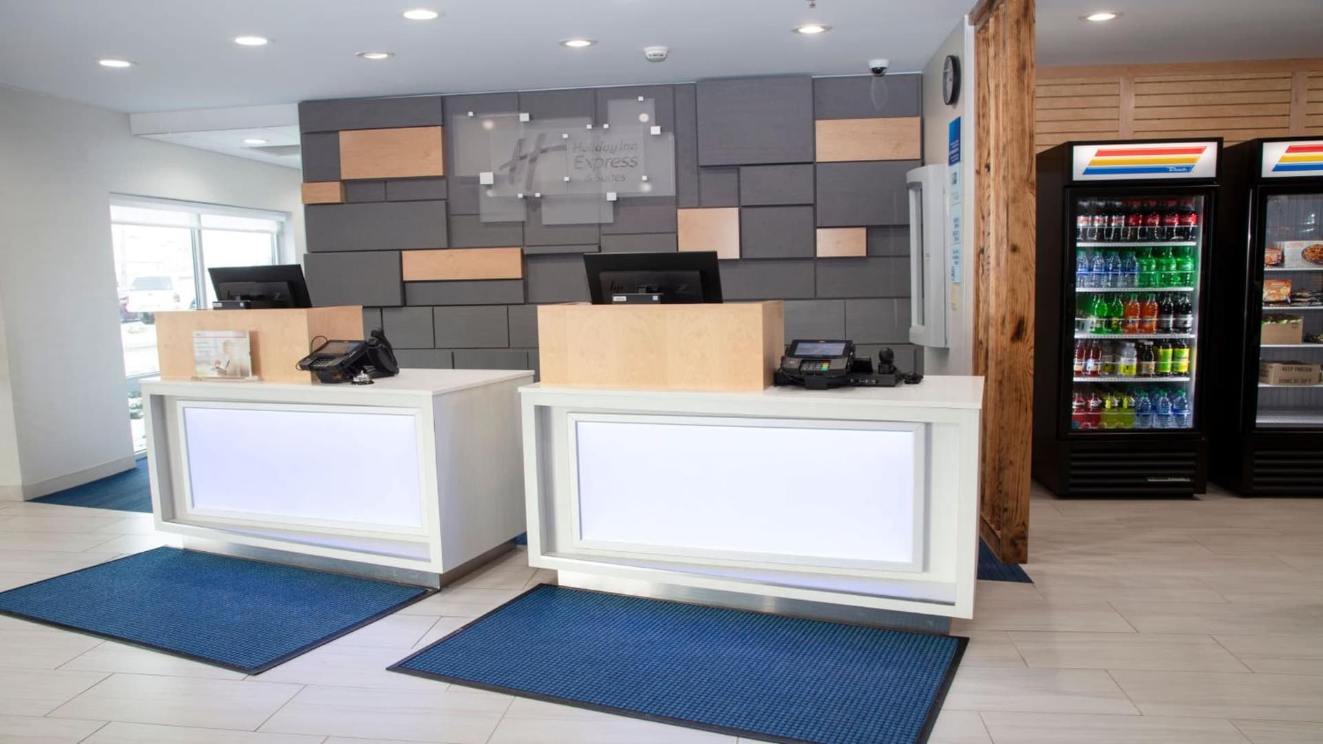 Holiday Inn Express & Suites - Marion by IHG property views in Marion, IN — gallery photo 3