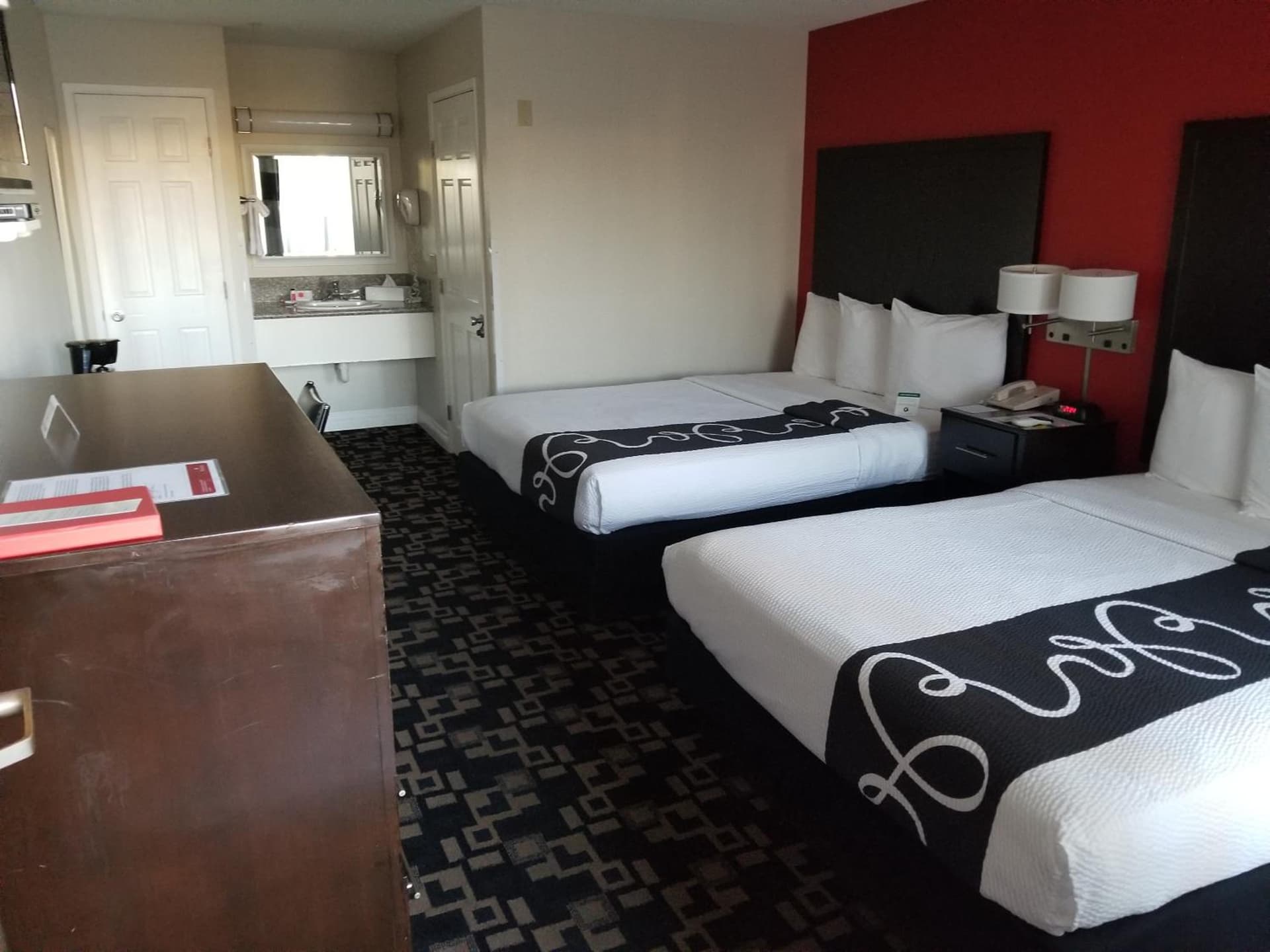 Ramada by Wyndham Oceanside gallery photo in Oceanside, CA — image 8