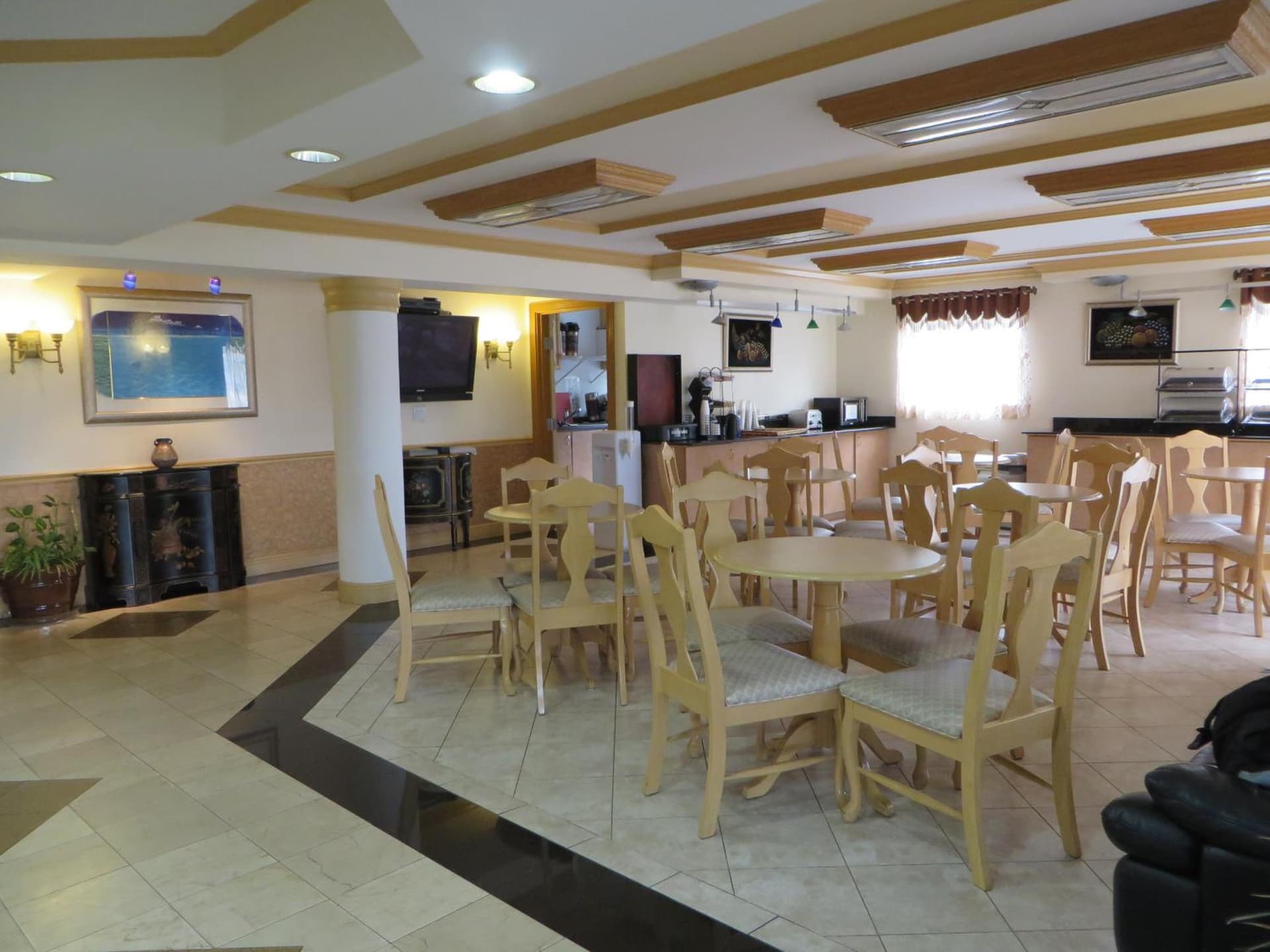 Americas Best Value Inn Fort Myers gallery photo in Fort Myers, FL — image 13