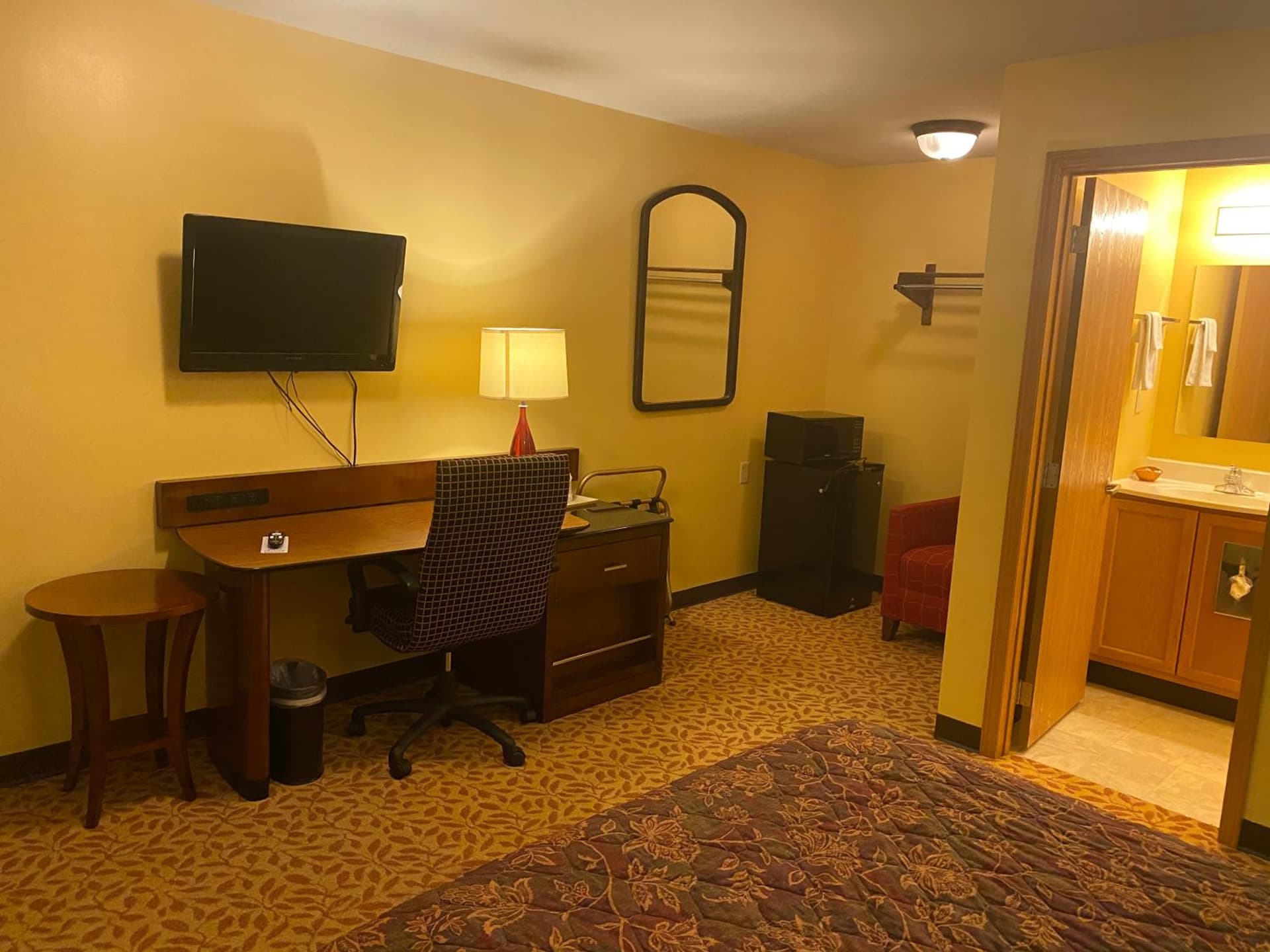 Regal Inn Coffeyville KS US 169 interior in Coffeyville, KS — gallery photo 2