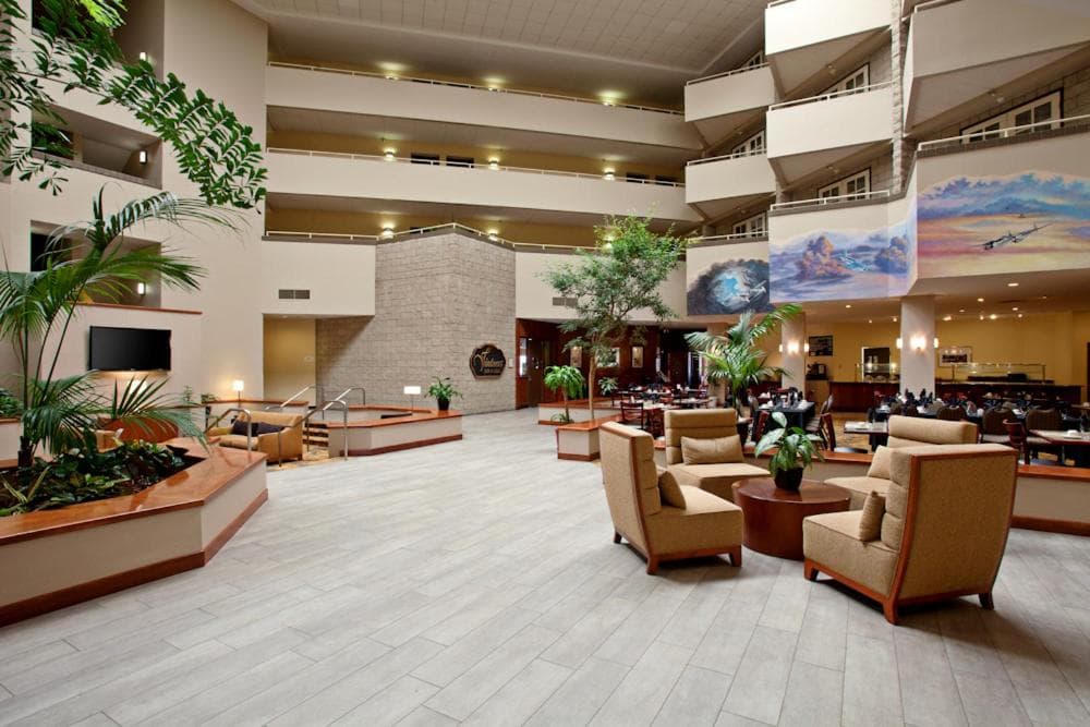 Radisson Hotel Santa Maria gallery photo in Santa Maria, CA — image 6