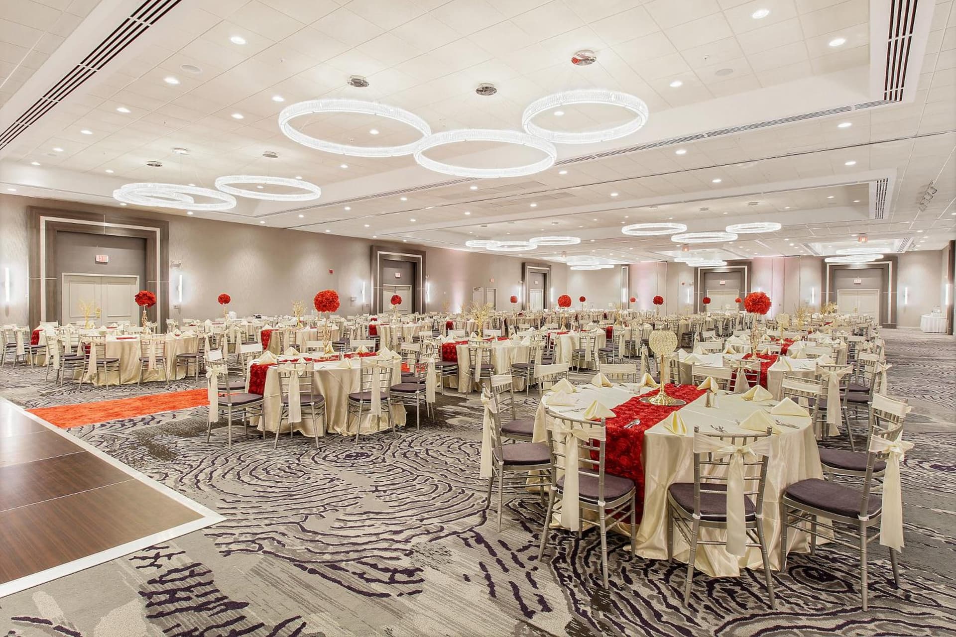 Holiday Inn Chicago Nw Crystal Lk Conv Ctr by IHG gallery photo in Crystal Lake, IL — image 22