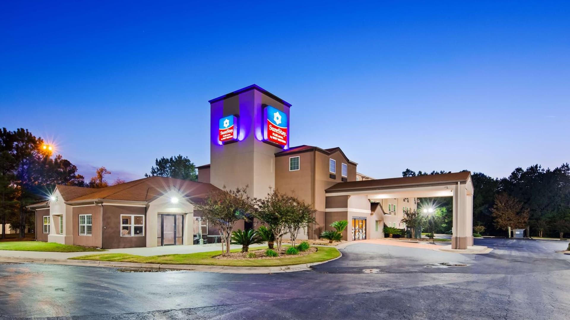 Wingate by Wyndham Macon I-475 featured exterior or lobby in Macon, GA — similar hotel