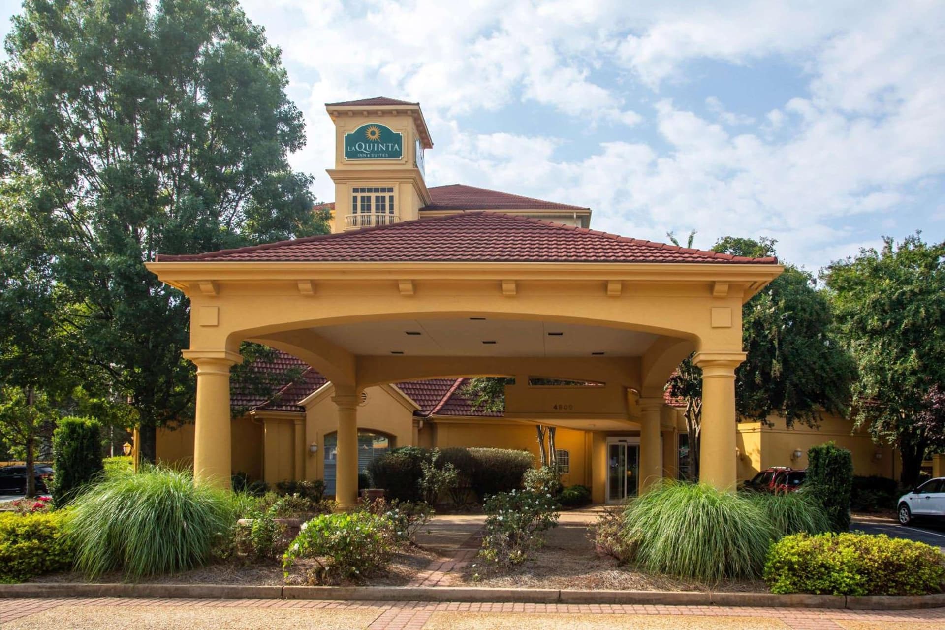La Quinta by Wyndham Charlotte Airport South exterior or lobby in Charlotte, NC — main listing photo