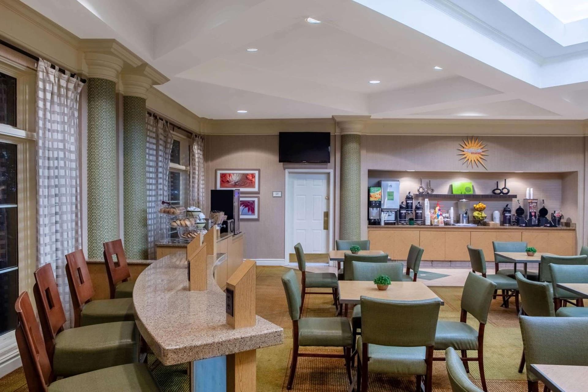 La Quinta by Wyndham Charlotte Airport South gallery photo in Charlotte, NC — image 27