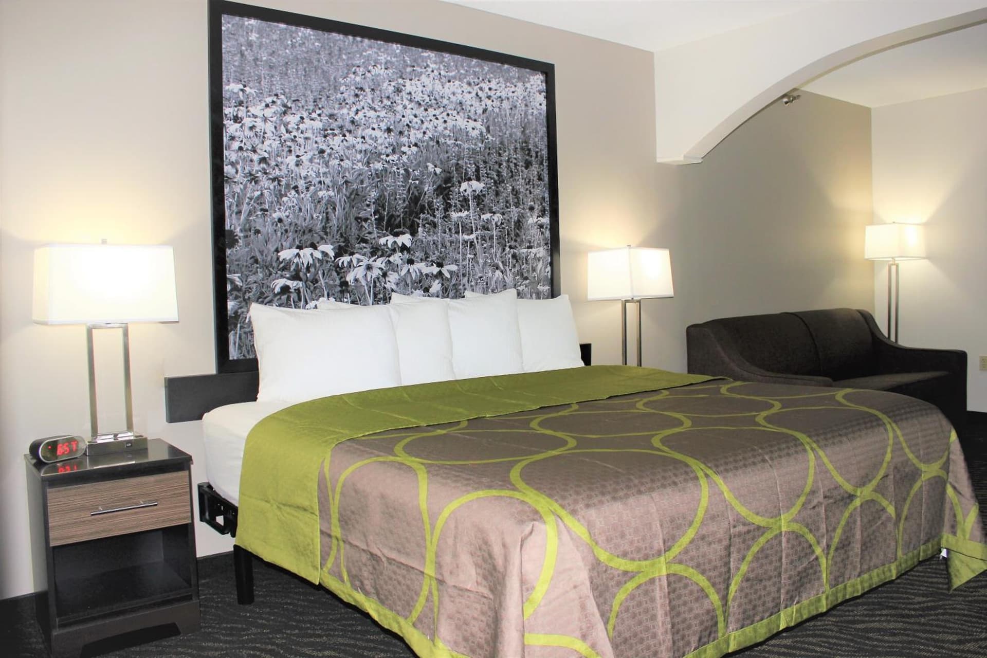 Super 8 by Wyndham High Point/Greensboro gallery photo in High Point, NC — image 12