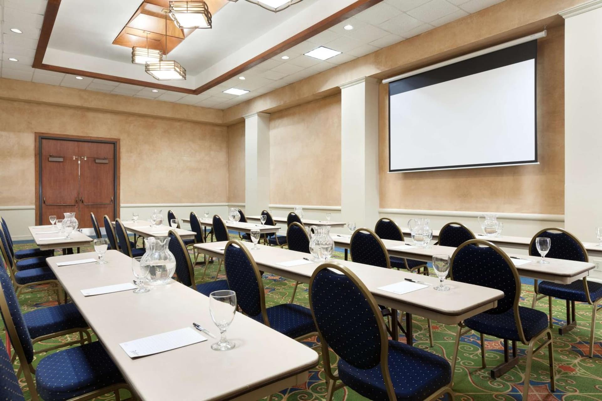 DoubleTree by Hilton Corpus Christi Beachfront gallery photo in Corpus Christi, TX — image 21