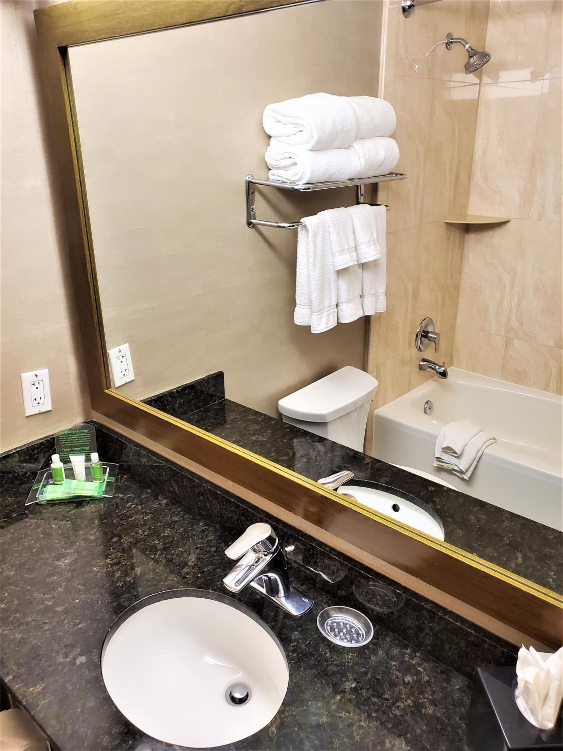 Holiday Inn West Covina, an IHG Hotel gallery photo in West Covina, CA — image 19