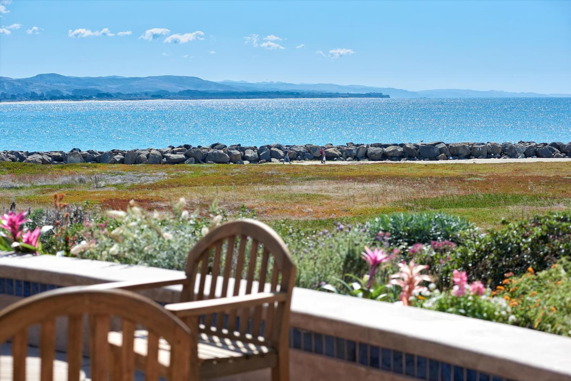 Beach House Half Moon Bay interior in Half Moon Bay, CA — gallery photo 2