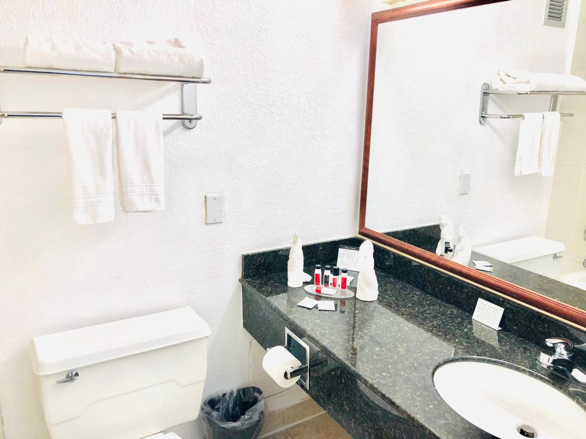 Ramada by Wyndham Birmingham Airport gallery photo in Birmingham, AL — image 25