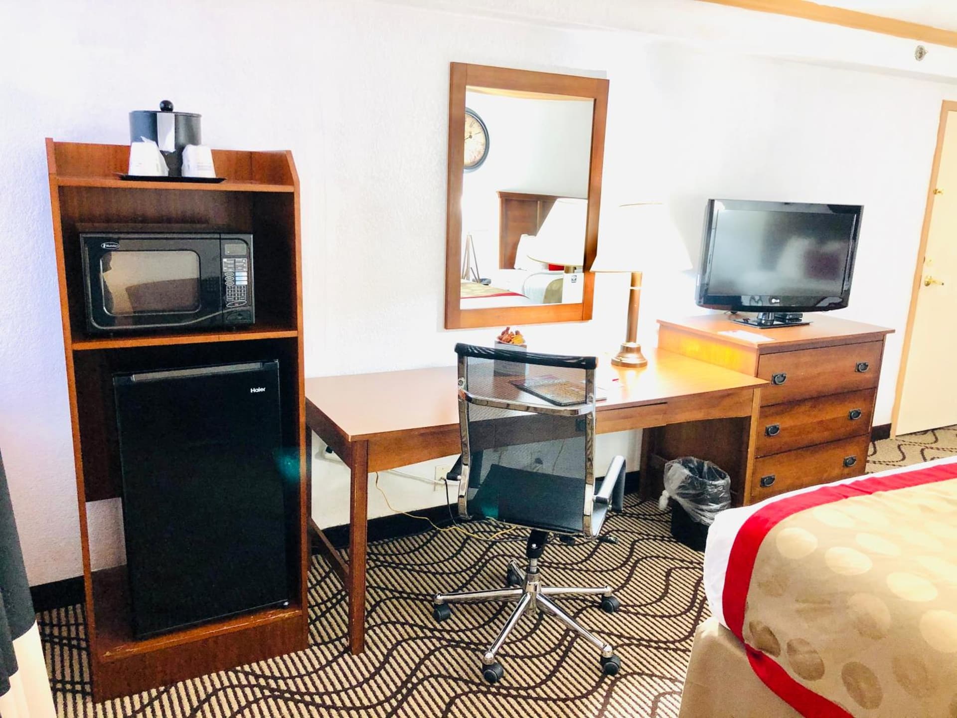 Ramada by Wyndham Birmingham Airport gallery photo in Birmingham, AL — image 9