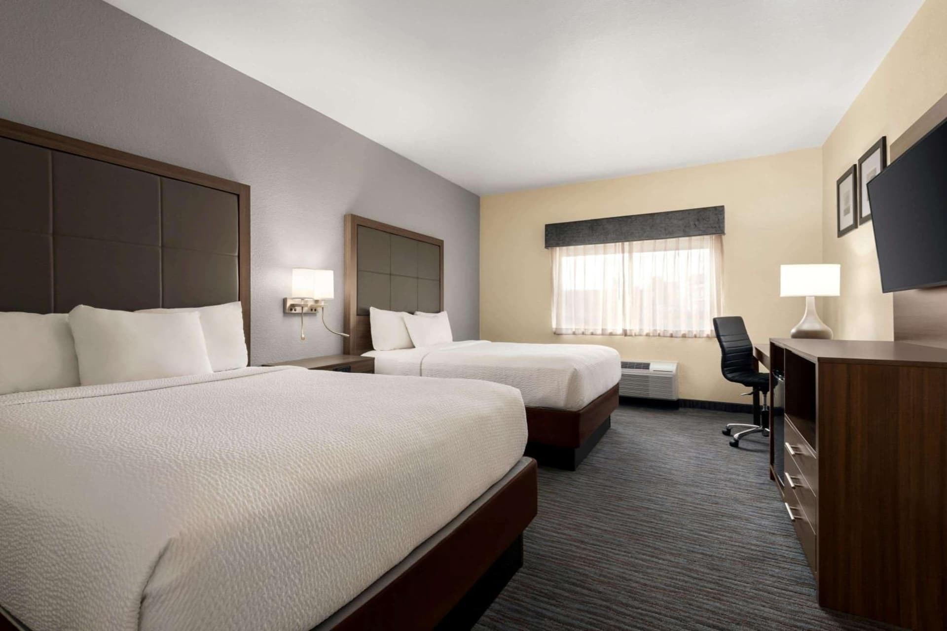 Best Western Plus Paper Valley Hotel gallery photo in Appleton, WI — image 33