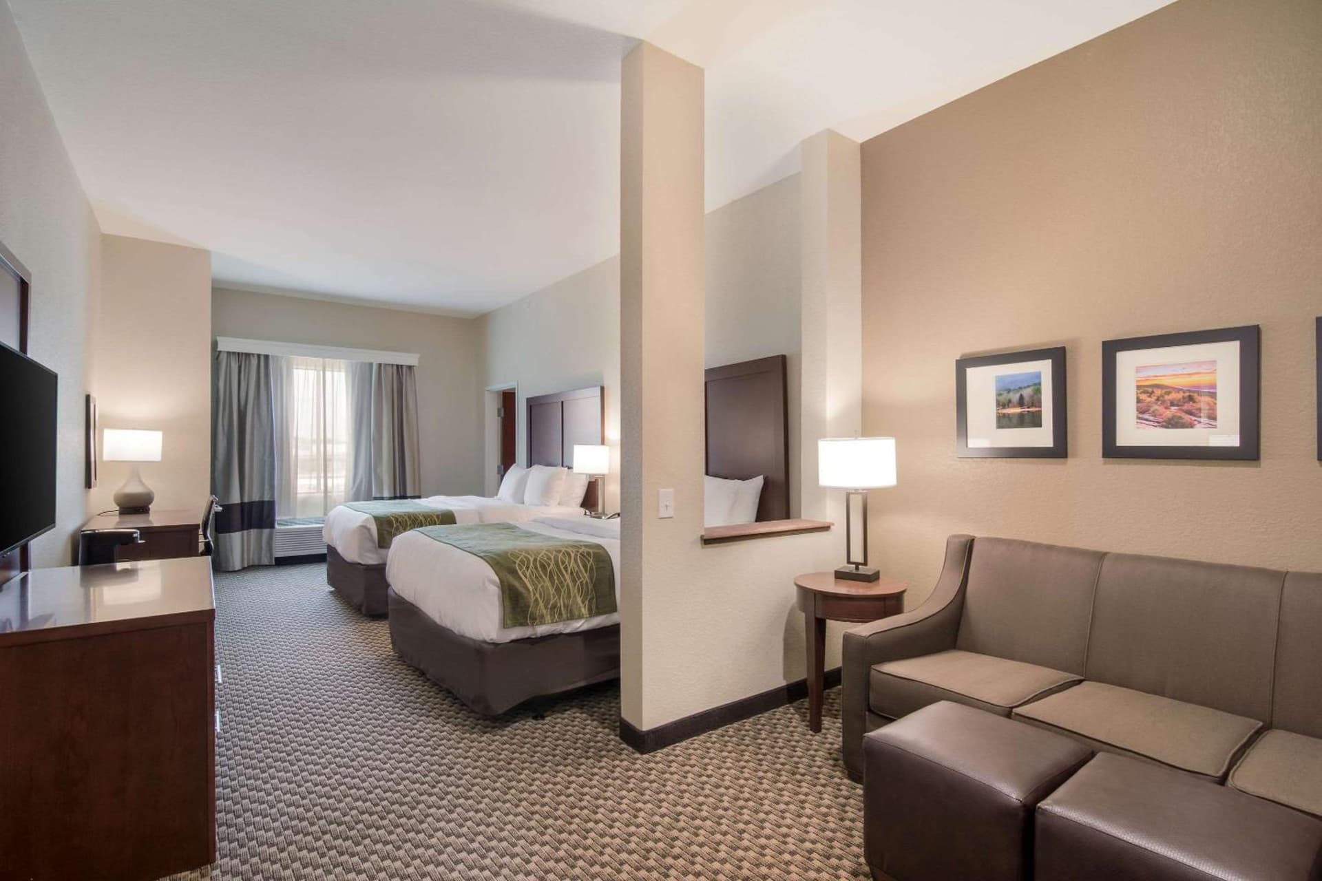 Comfort Inn & Suites Rock Hill Northeast gallery photo in Rock Hill, SC — image 46