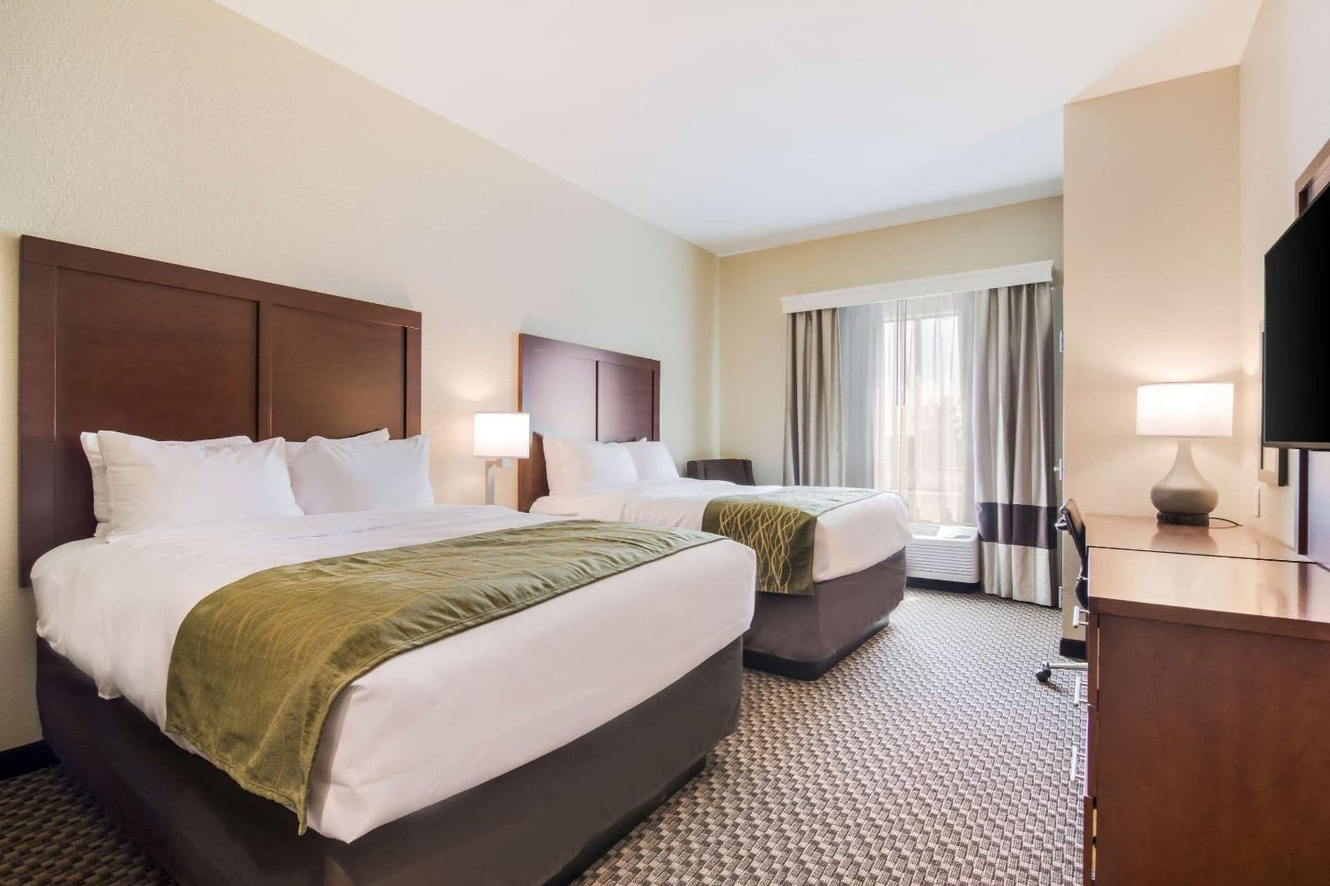 Comfort Inn & Suites Rock Hill Northeast gallery photo in Rock Hill, SC — image 41