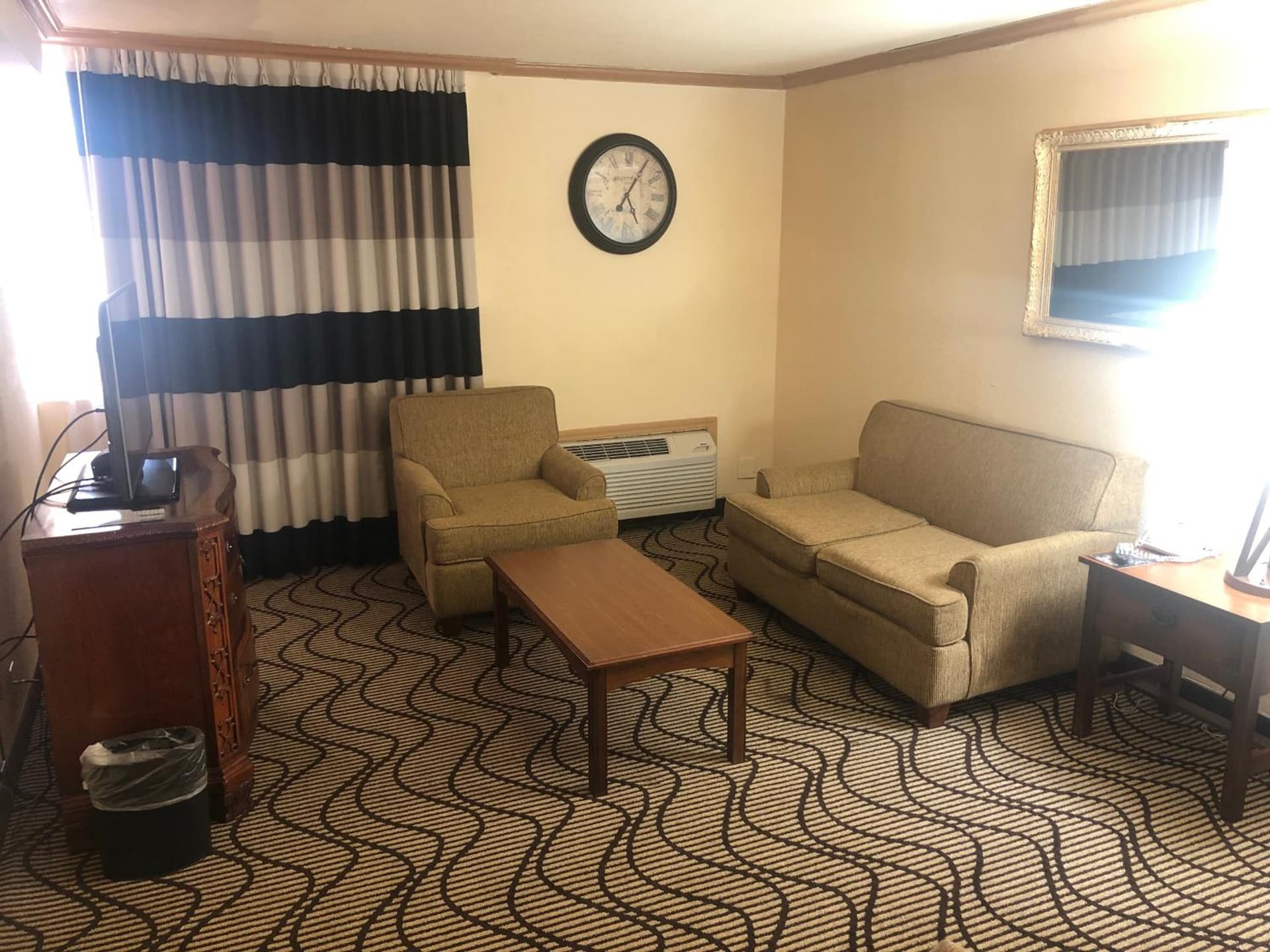 Ramada by Wyndham Birmingham Airport gallery photo in Birmingham, AL — image 13